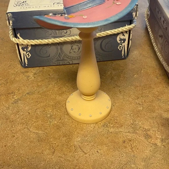 Miniature Hat, Purse, and Shoe “Felicity” with original Boxes - Picture 11 of 14